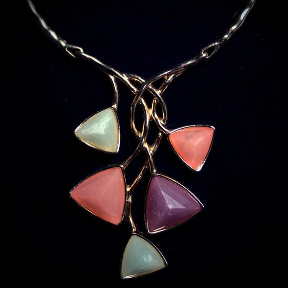[UNKNOWN] Branching Necklace with Pastel Pyramids - Picture 3 of 14